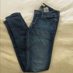 Hollister medium wash jeans perfect conditions
